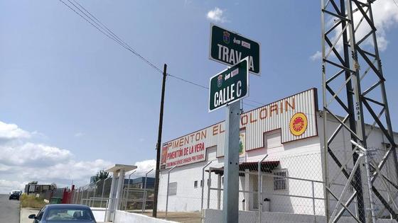 Las calles del polígono industrial El Pocito estrenan nomenclaturas y señalización