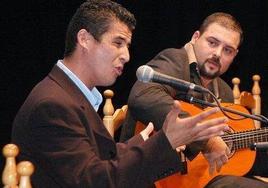 Pedro Peralta acompañado a la guitarra por Perico de la Paula.