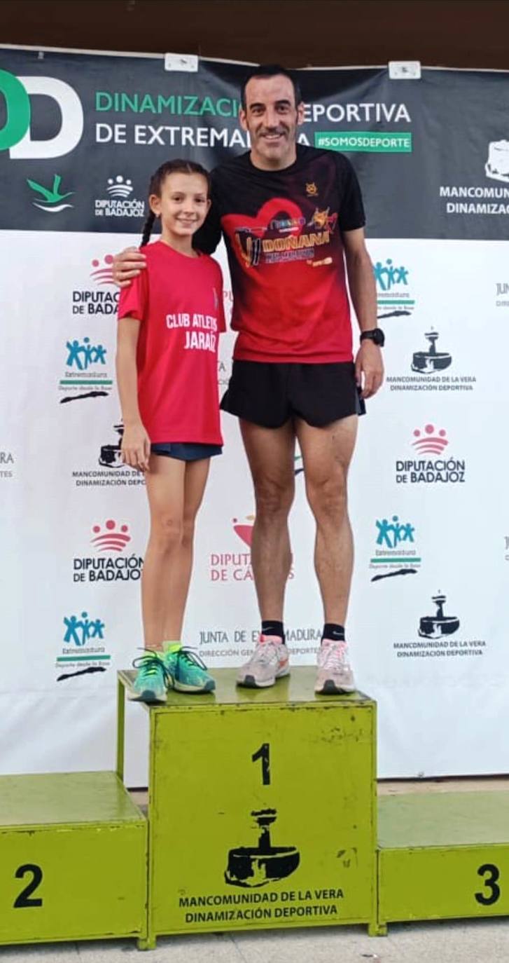 Daniella Paniagua Hernández y Ángel Luis Pérez Nevado, los campeones del circuito de 2023.