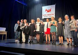 El grupo en una actuación reciente, en el teatro-cine Avenida.