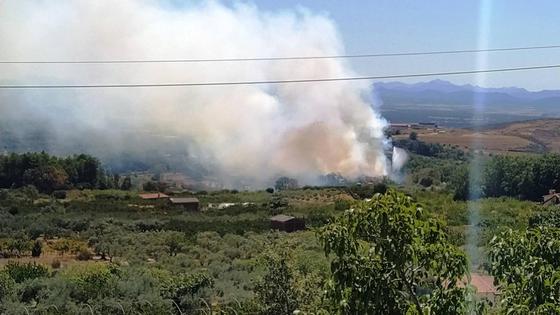 Nuevo incendio forestal en Jaraíz, entre la finca El Pasil y el casco urbano