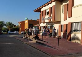 Entrada al Centro de Salud de Jaraíz.