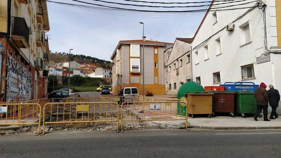 Cortada la circulación por obras en la calle Hispanidad