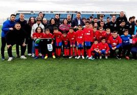 La selección, el combinado jaraiceño, autoridades y representantes deportivos.