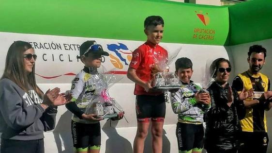 El ciclista jaraiceño Darío Martín, campeón en principiantes de la Maratón de la Miel