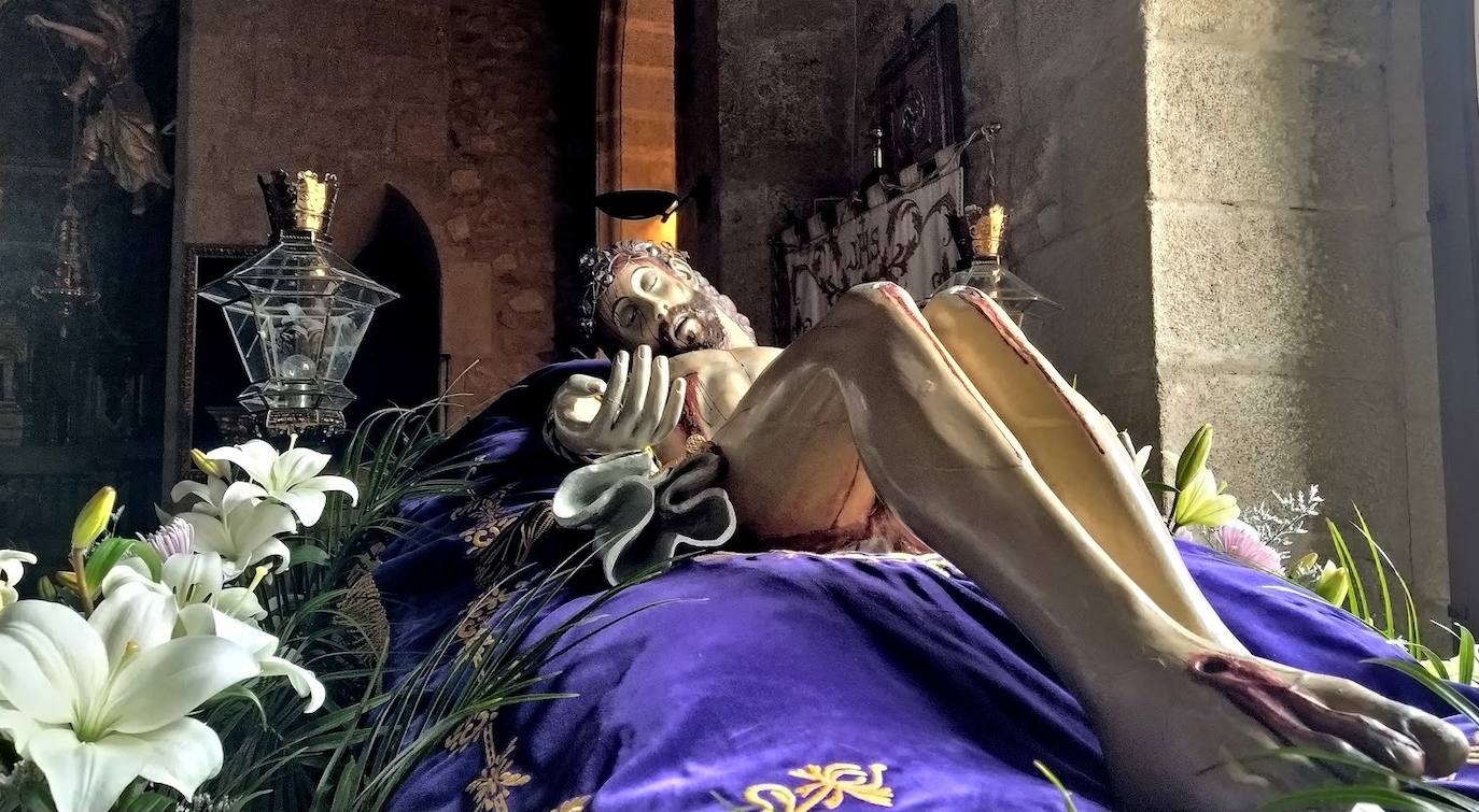 Suspendida ayer, la procesión conjunta se celebra hoy