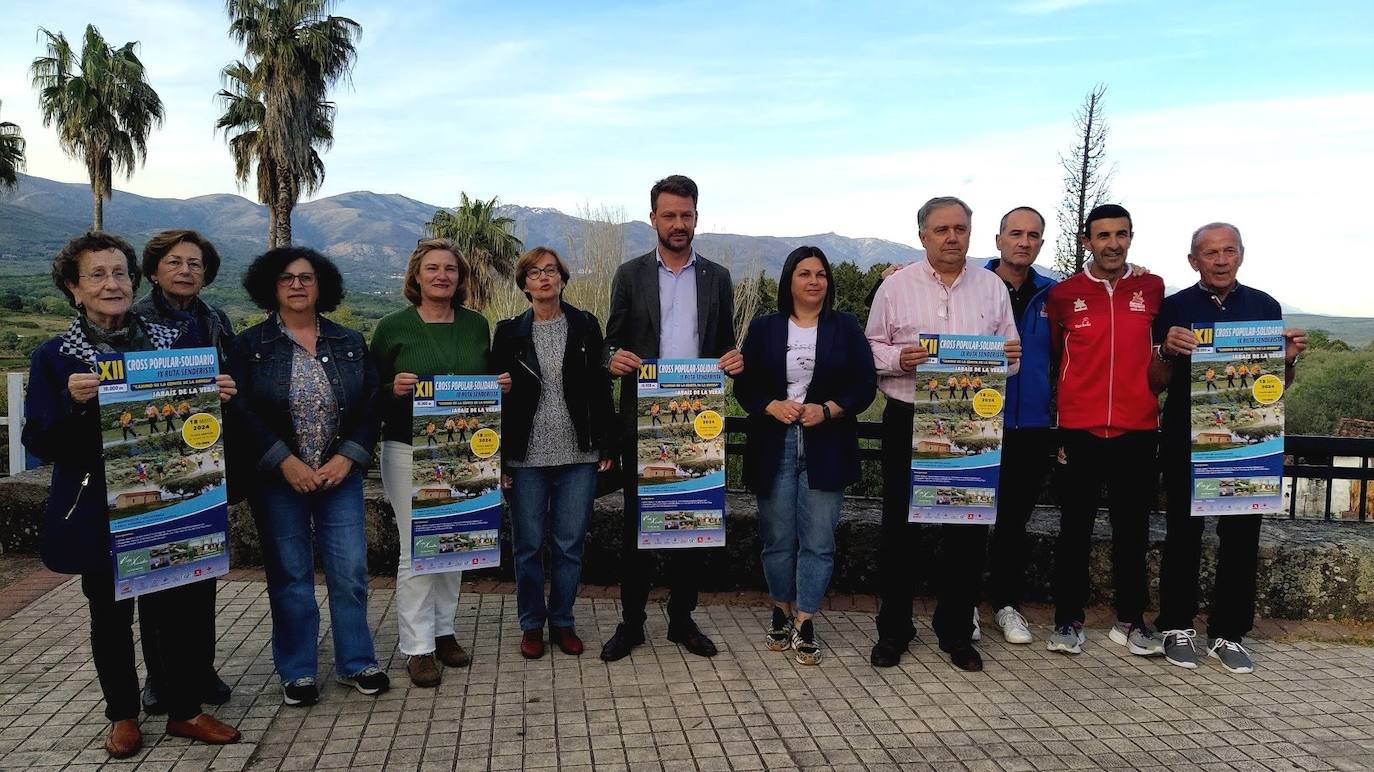 Presentación del cross y ruta senderista 'Camino de la Ermita de la Dehesa'
