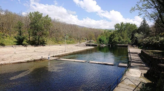 El Ayuntamiento realizará un estudio del estado de la presa del Lago