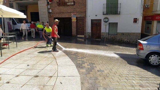 Limpieza y baldeo del casco urbano