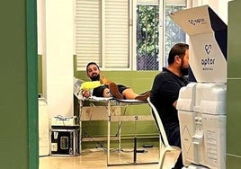 Uno de los donantes jaraiceños durante las extracciones.