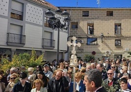 Bendición de ramos y palmas en la Plaza Mayor.