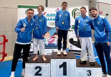 30 medallas para el Club de Karate en los Judex