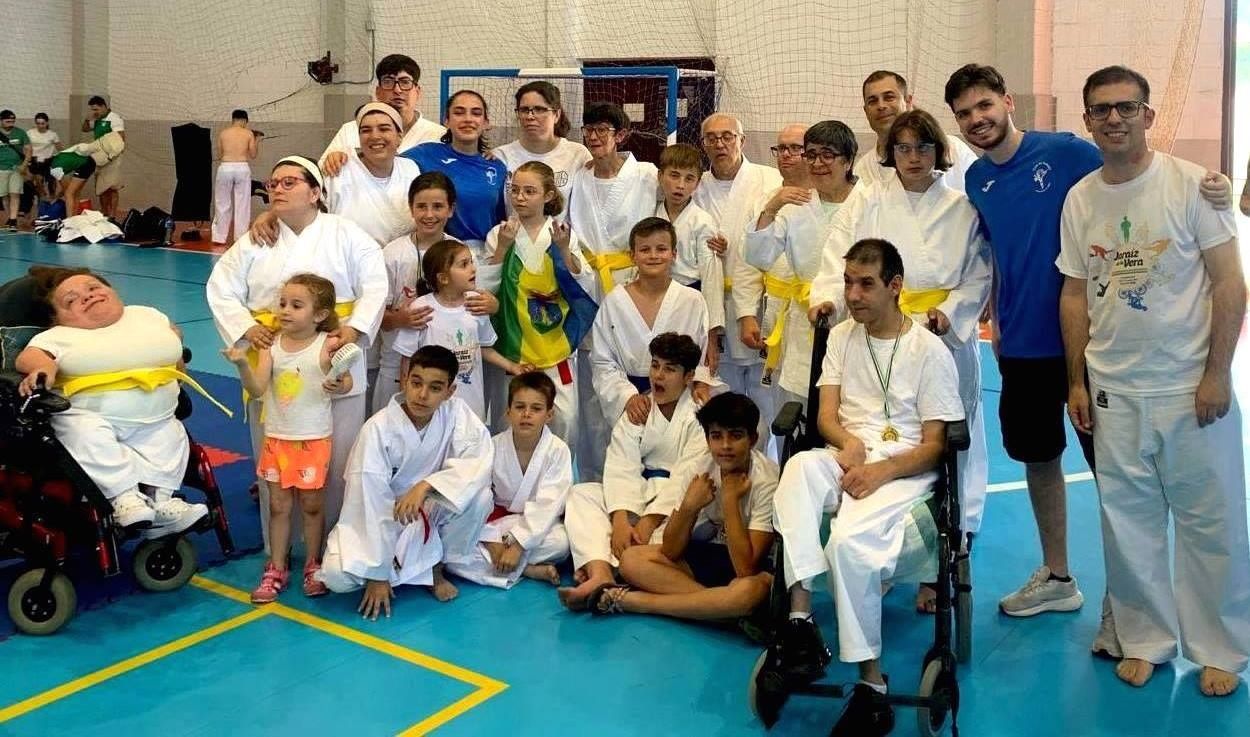 Lluvia de medallas para los karatecas jaraiceños en los Campeonatos de Extremadura