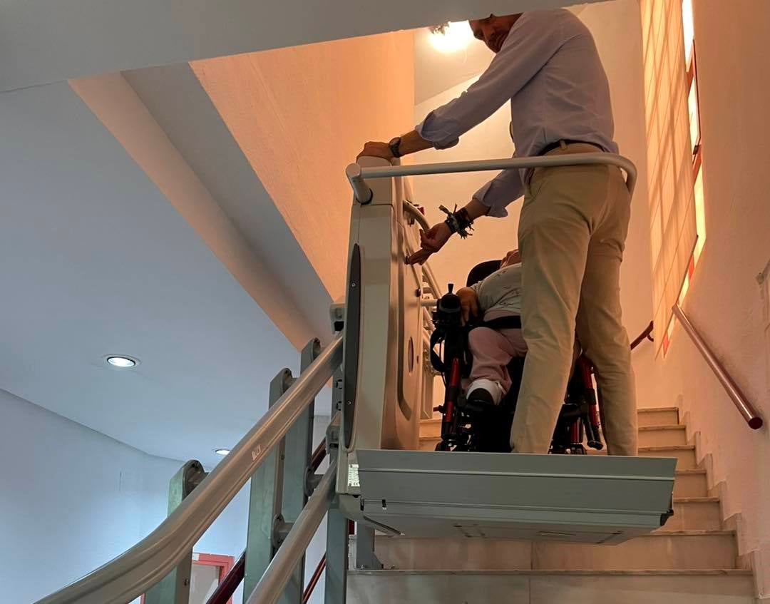 'Salvaescaleras' en la Casa de la Cultura.