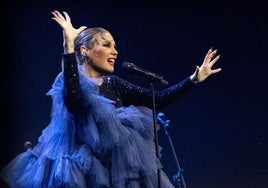 Este viernes, concierto de Laura Gallego, en el polideportivo