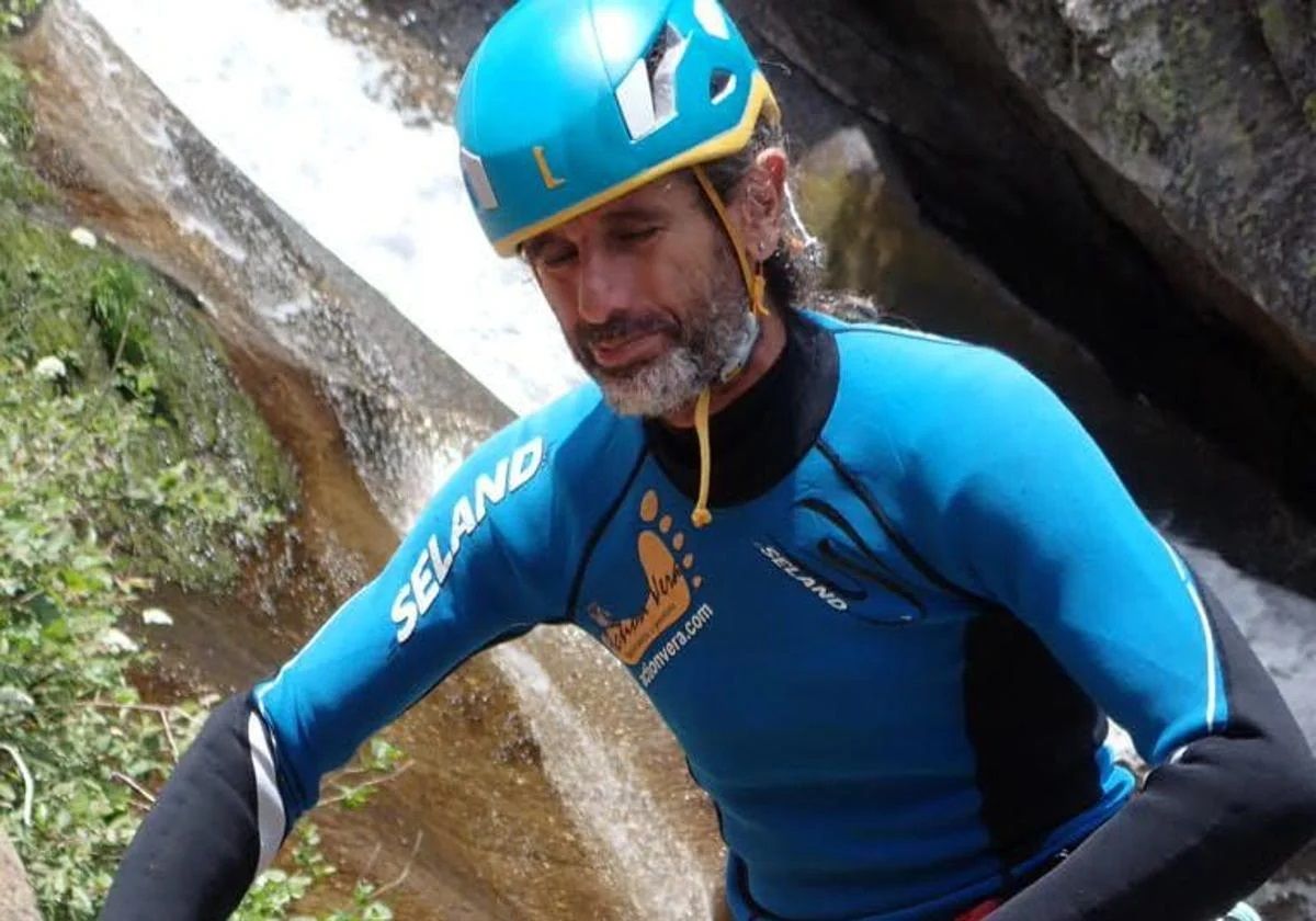 Vicente Riolobos en plena actividad profesional.