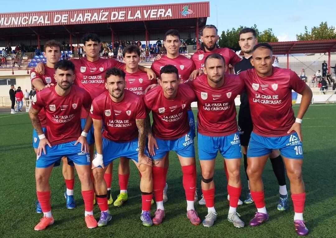 El Jaraíz este domingo en la previa del partido ante el Villafranca.