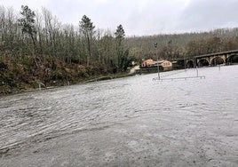 El Lago y la garganta de Pedro Chate, a rebosar de agua