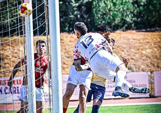 El Jaraíz continúa otra jornada más en la zona de ascenso a 2ª RFEF