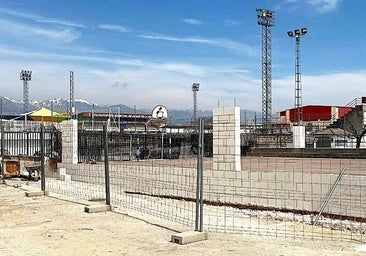 Avanzan las obras del sur del polideportivo de cara al verano