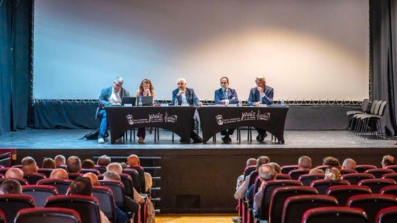 La Federación Española de Kárate celebra su asamblea general en Jaraíz