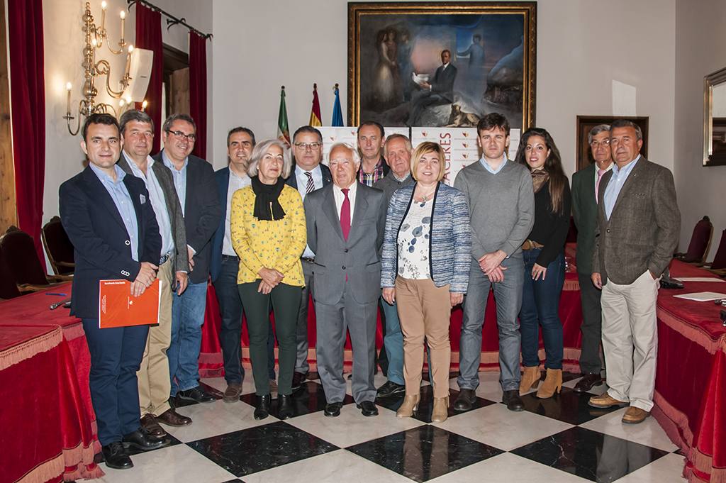Asistente a la firma con la presidenta.