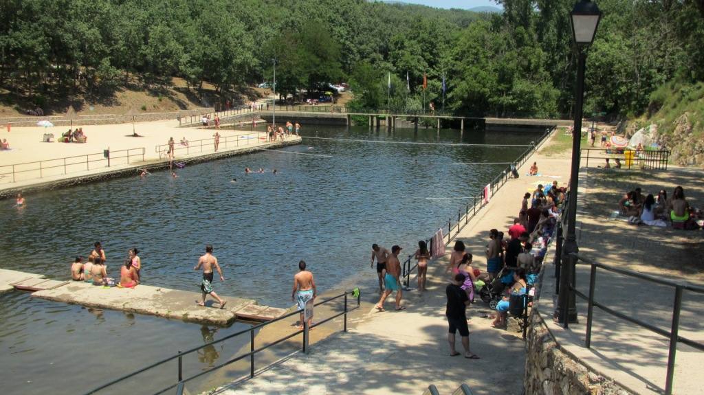 Los primeros bañistas. 