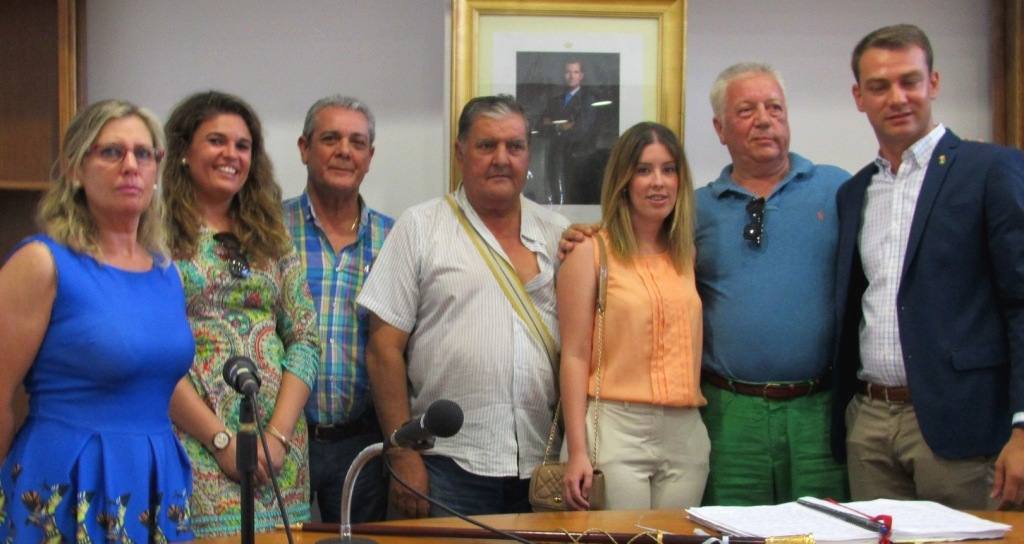 Concejales del PP y Extremeños. 