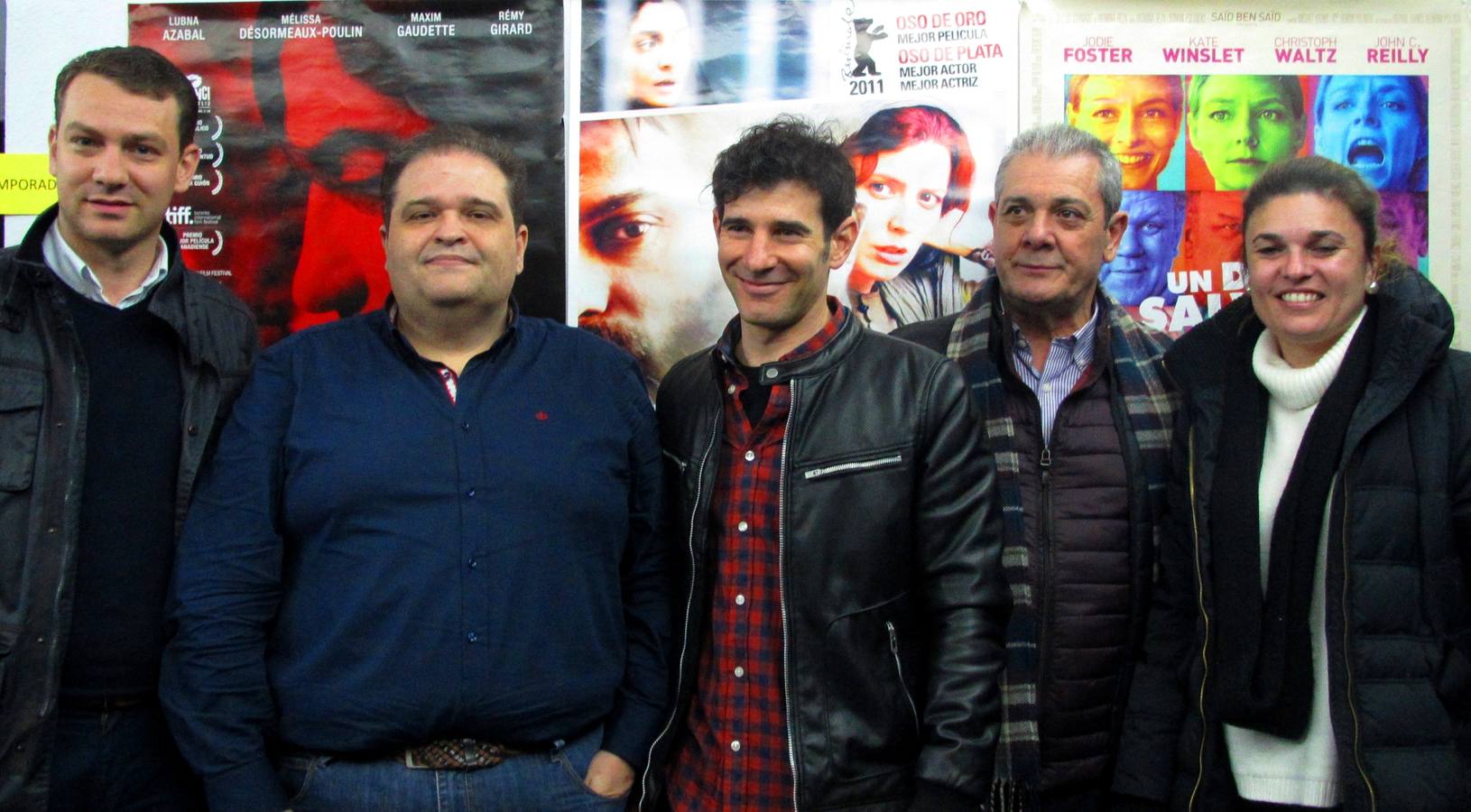 Responsables del cine-club y autoridades.