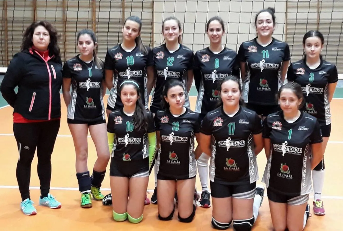 Los equipos femeninos del Voleibol Jaraíz ganan a los de Madrigal