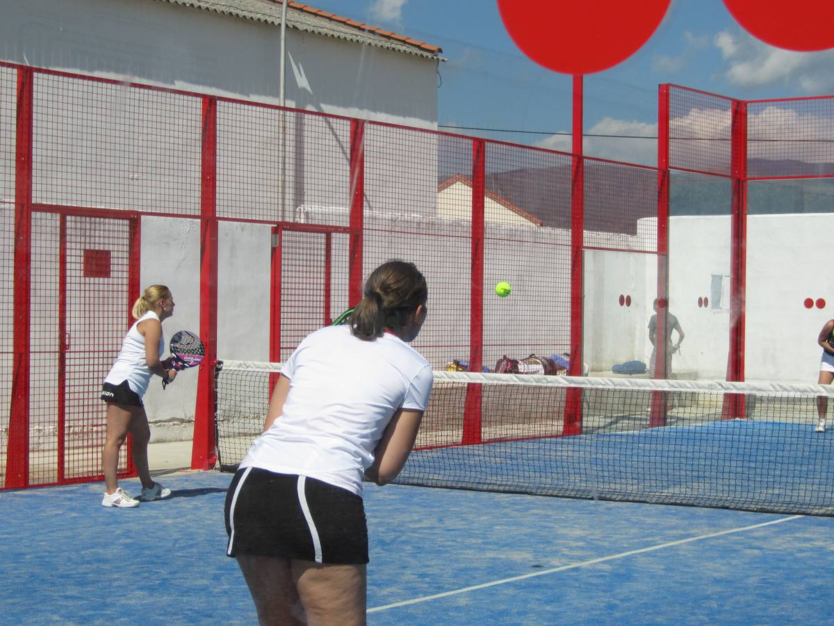 Deportes convoca la Liga de Pádel Verano de 2018