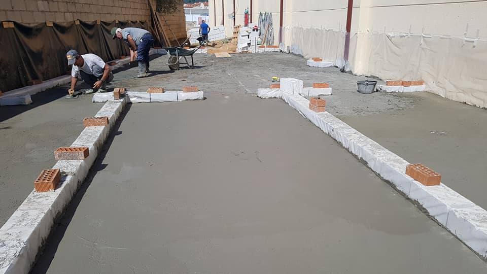 Comienza la construcción del almacén anexo al pabellón de deportes