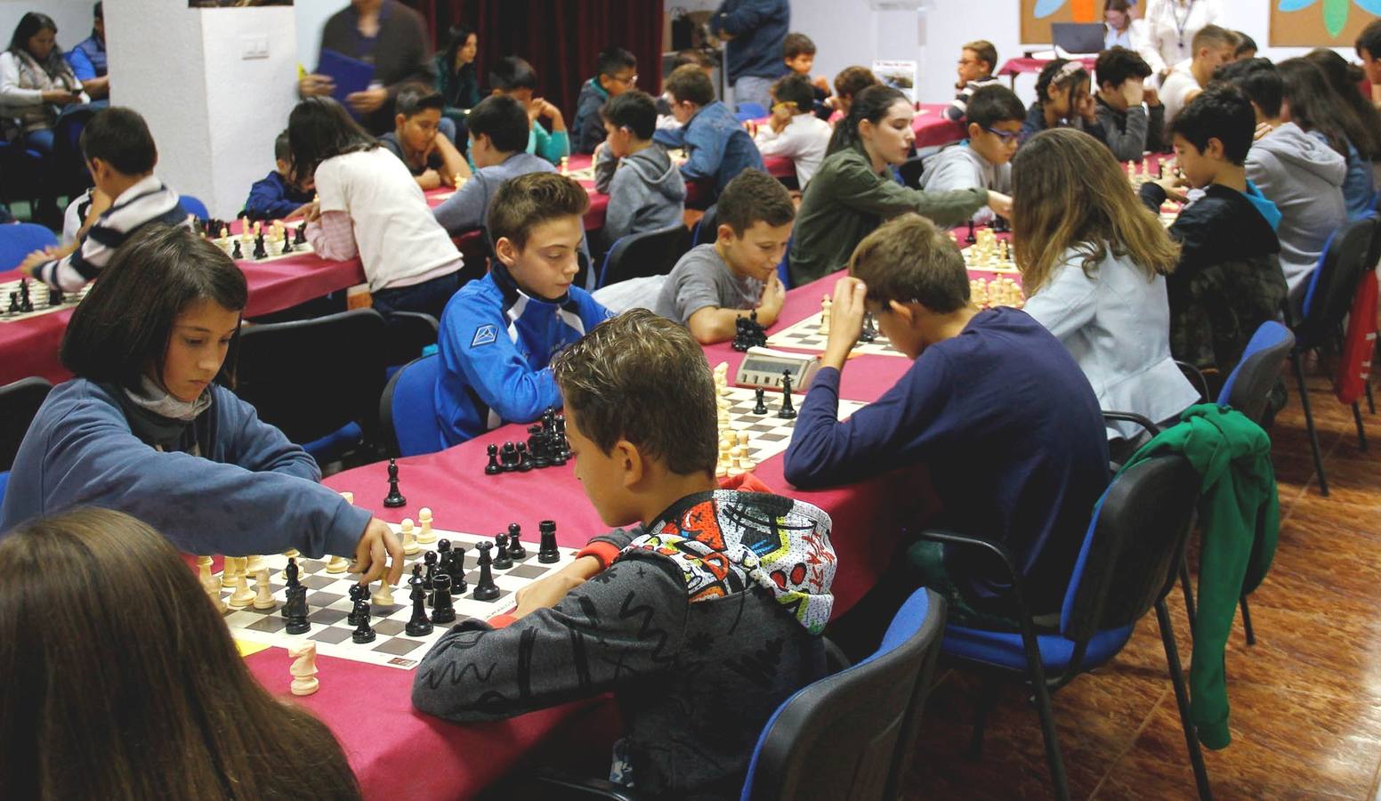 Más de medio centenar de niños participan en el III Torneo Escolar de Ajedrez