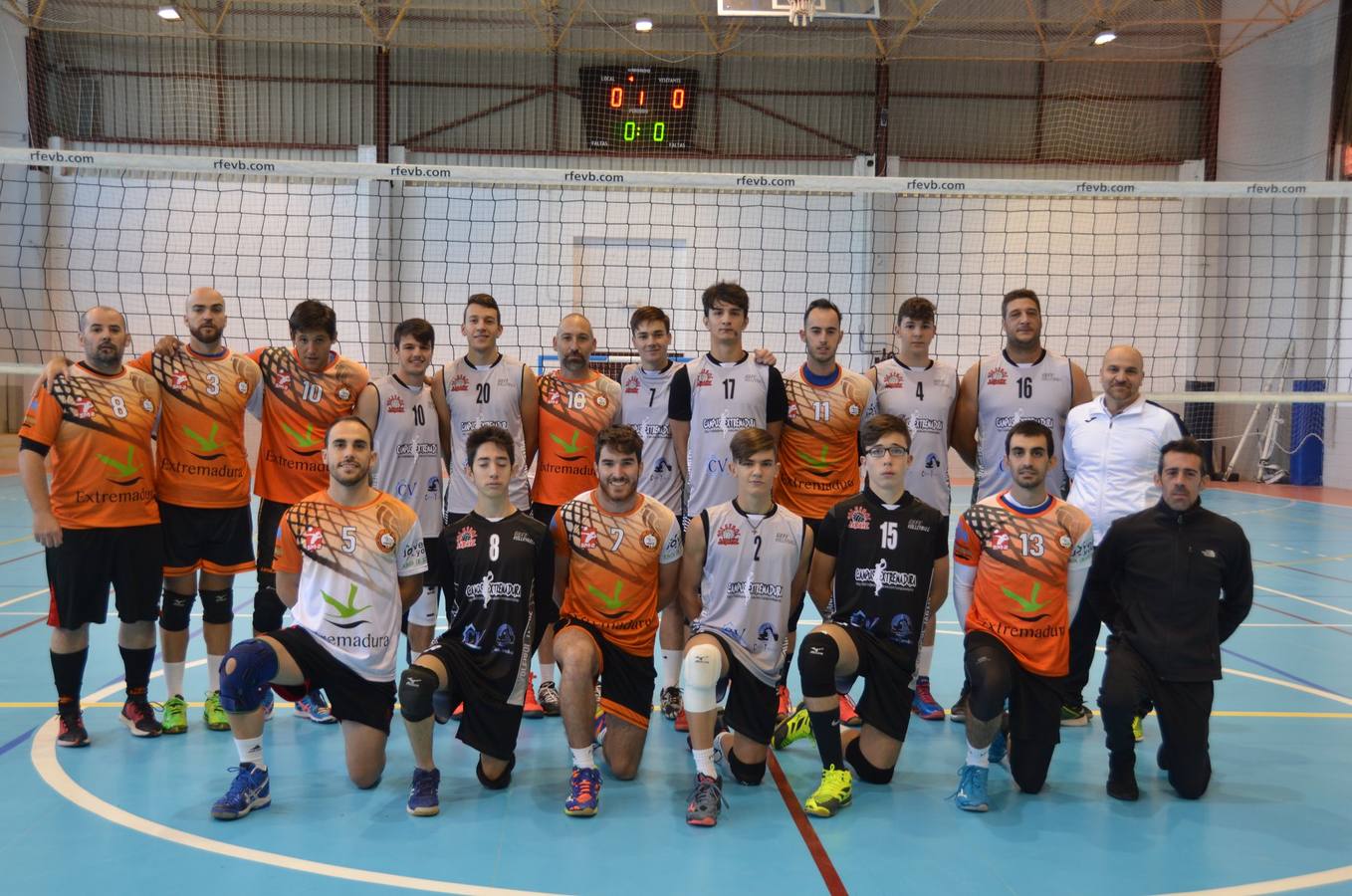 El Voleibol Jaraíz senior pierde su primer partido en la Segunda División ante el CV Pacense