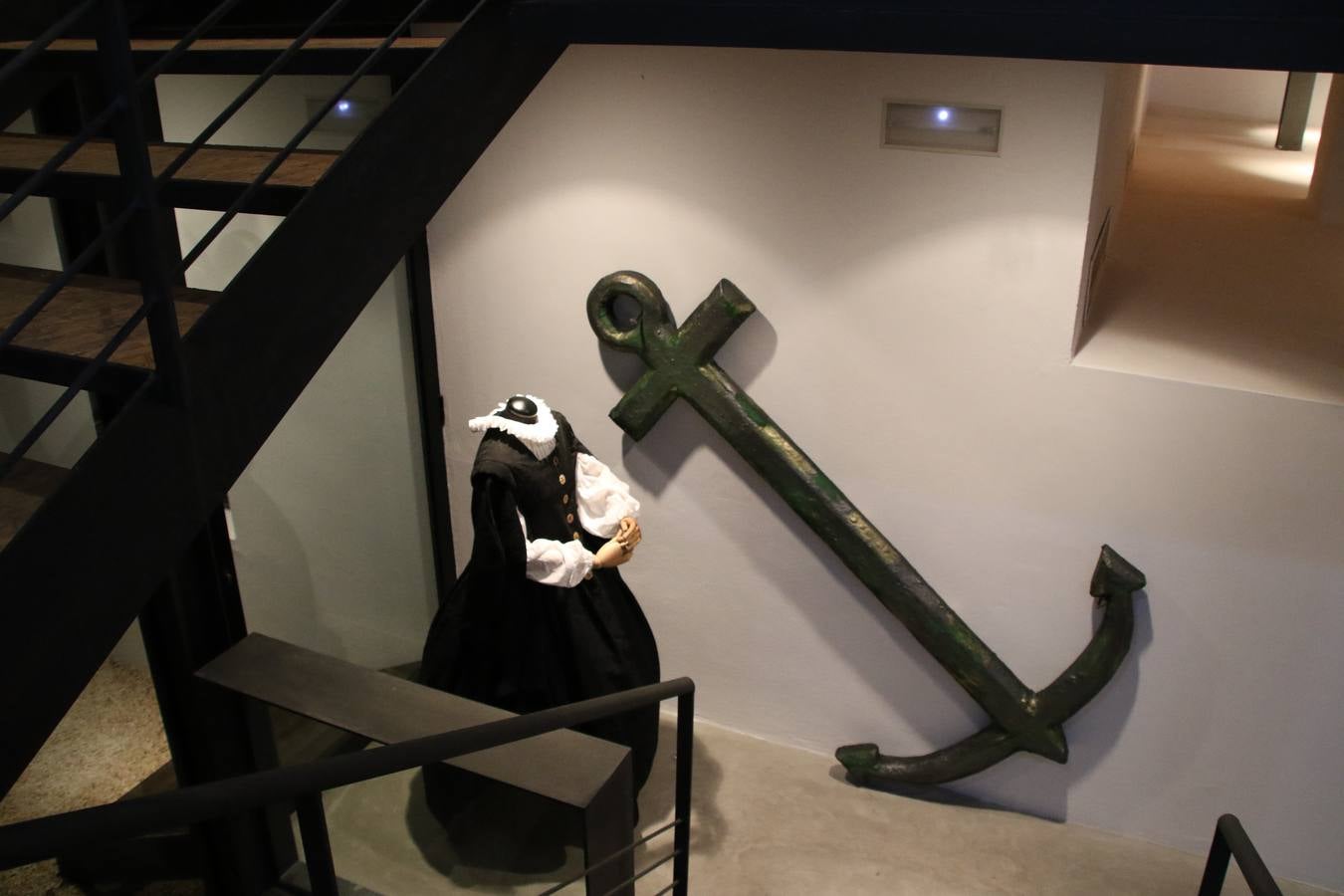 La Casa-Museo Vasco Núñez de Balboa reabrió, ayer, sus puertas con motivo del V Centenario de la muerte del ilustre explorador, gobernante y conquistador jerezano. Virginia Borrallo, alcaldesa del municipio, y Antonio Torrado, miembro de la oficina de turismo, destacaron que esta reapertura se debe a que la Casa-Museo necesitaba «llenarse de contenido y ampliar su colección de enseres». La cita se convirtió, junto con la presentación del cupón de la ONCE el pasado 10 de enero, en el prólogo de una programación de actividades que se desarrollará durante el mes de febrero.