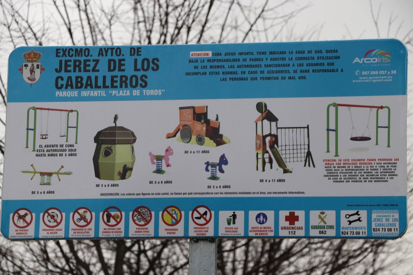Los niños y niñas de Jerez ya disfrutan de un nuevo parque en la zona del entorno de la Plaza de Toros. La creación de este nuevo espacio para el ocio infantil ha supuesto la inversión de unos 65.00 euros, siendo el octavo parque de estas características que se pone en marcha en Jerez y en sus pedanías con una inversión total de 333.000 euros, según la información hecha pública por el Ayuntamiento. El nuevo parque cuenta con suelo y elementos para el juego adecuados a los más pequeños, además de mobiliario urbano. Balancines, toboganes, columpios y una simpática seta se asientan sobre un vistoso césped de colores.
