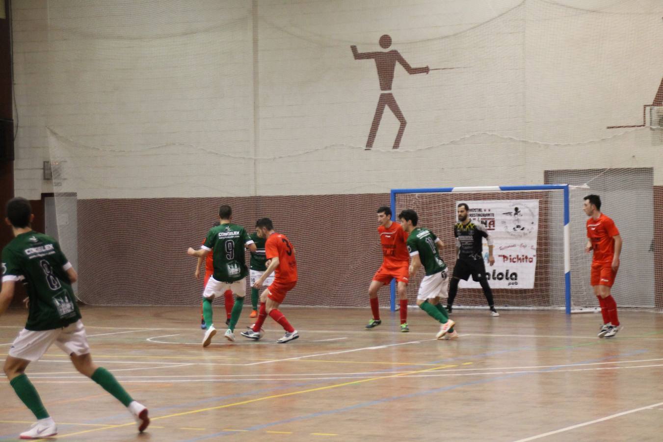 El Jerez Futsal suma otra victoria en casa, esta vez ante el Bujalance que se adelantó en el marcador por dos veces, hizo una buena contención pero acabó superado por los de Francisco García que le dieron la vuela al marcador en los minutos finales, 4-2. Los goles fueron de: Franyi, Santos, Rubén y Kokó.