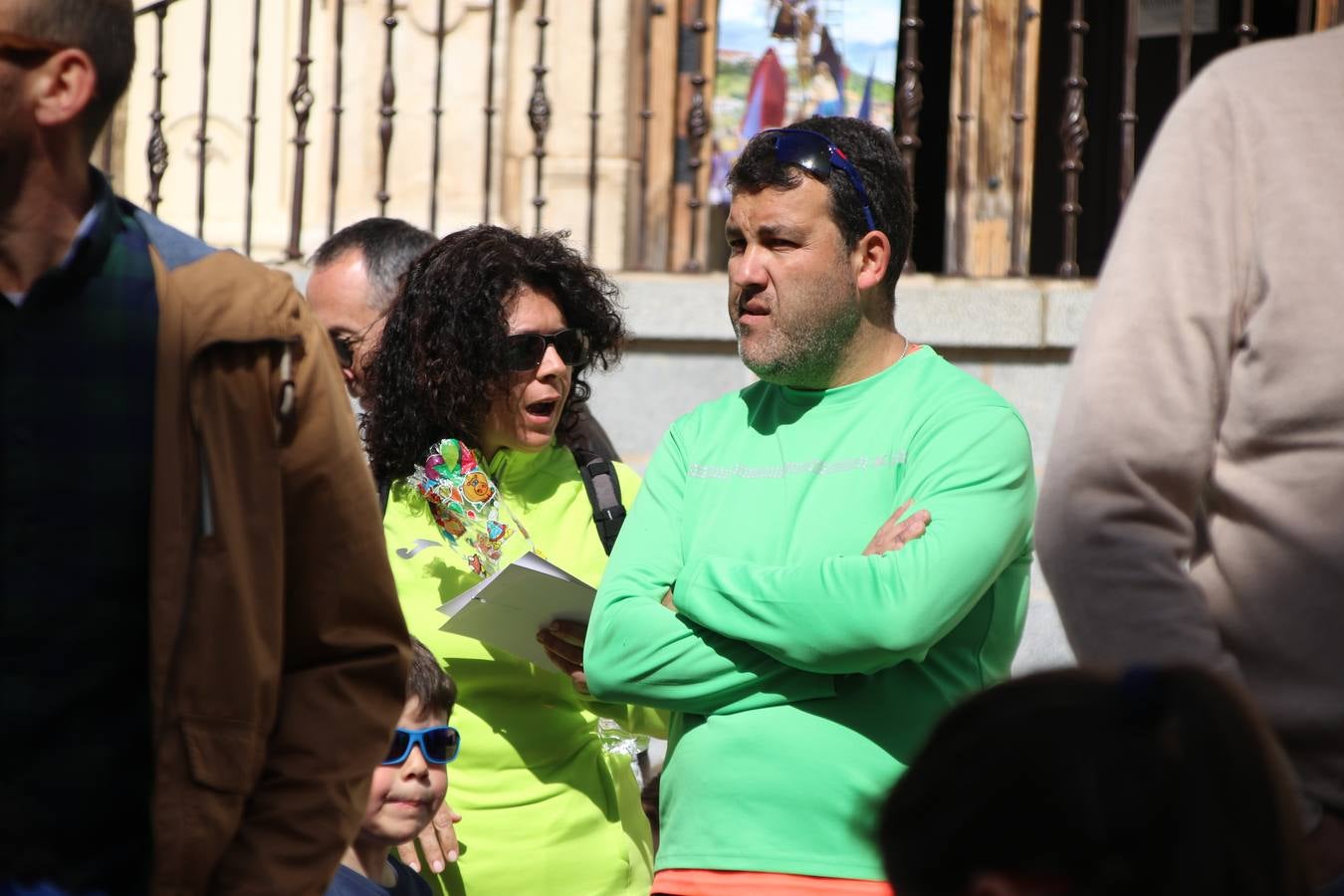Jerez de los Caballeros celebró, ayer, la IX Carrera y Caminata Solidaria, organizada por la Junta de Cofradías de la Semana Santa Jerezana. La solidaridad y el deporte lograron recaudar 866 euros que irán destinados a Cáritas en Jerez.