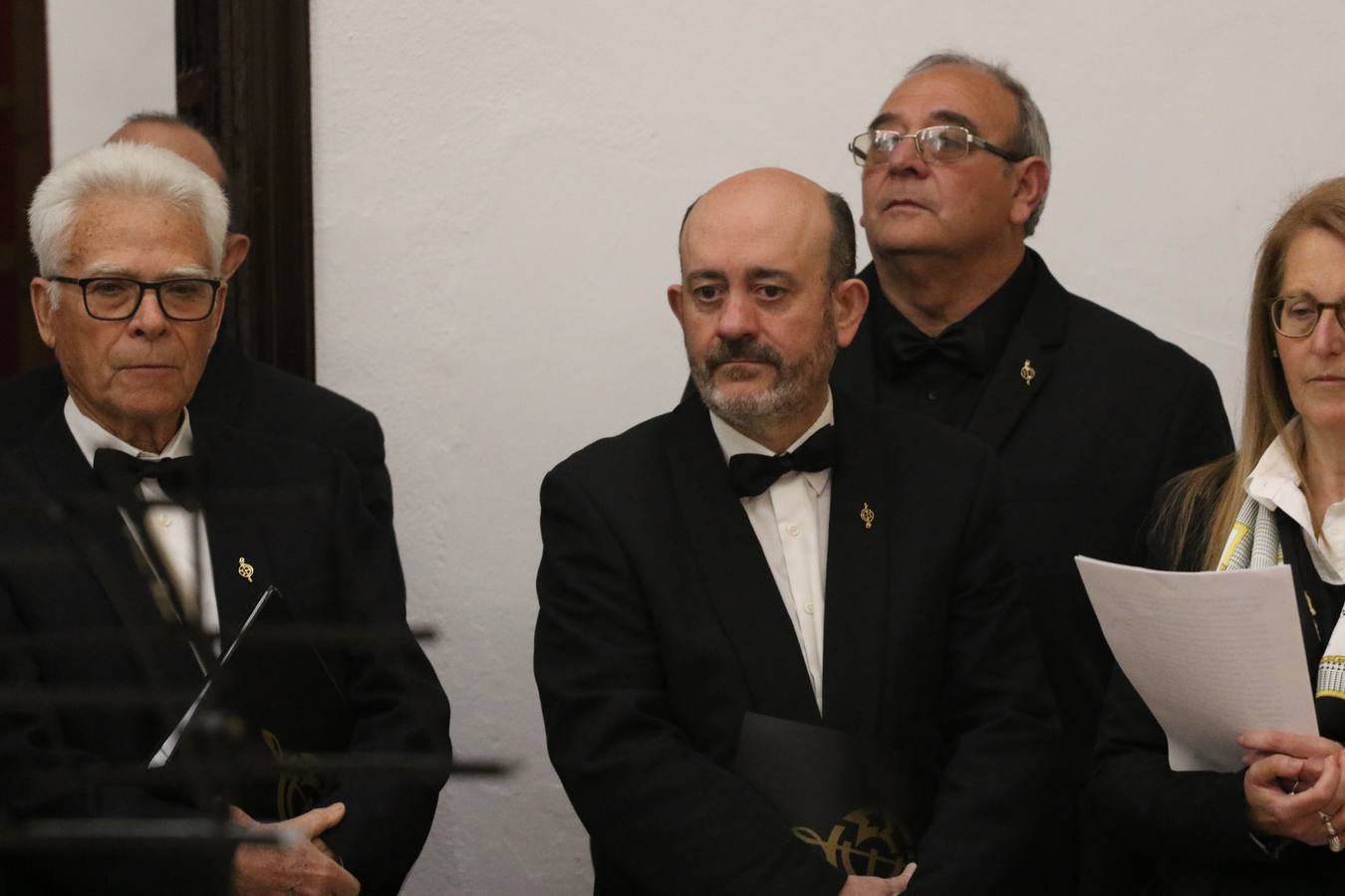 El templo patronal de San Bartolomé fue escenario, ayer, de una nueva edición del 'Concierto Sacro' que ofreció la Coral de la Escuela Municipal de Música y el Coro infantil de la misma, organizado por el Ayuntamiento del municipio con la colaboración de la Parroquia de esta ciudad.