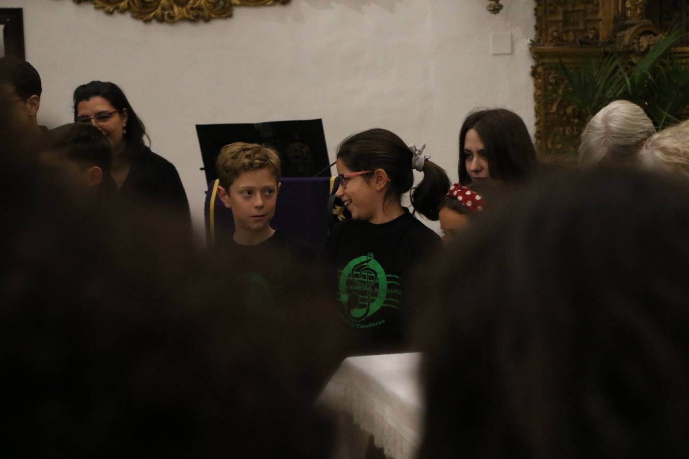 El templo patronal de San Bartolomé fue escenario, ayer, de una nueva edición del 'Concierto Sacro' que ofreció la Coral de la Escuela Municipal de Música y el Coro infantil de la misma, organizado por el Ayuntamiento del municipio con la colaboración de la Parroquia de esta ciudad.
