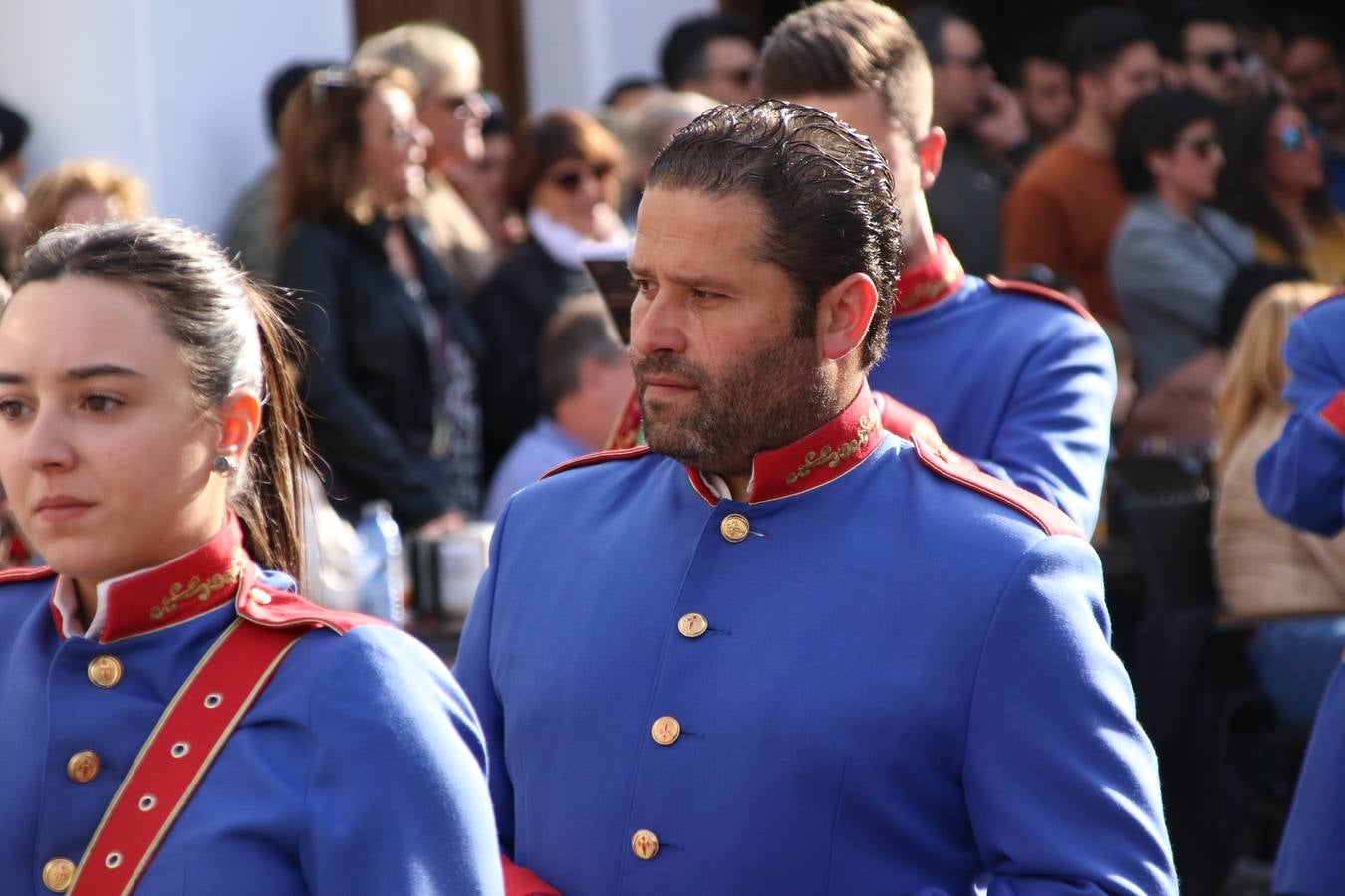 El Cine-teatro Balboa acogió, ayer, la sexta edición del 'Certamen de Bandas Solidario', organizado por la Junta de Cofradías de la Semana Santa de Jerez de los Caballeros. Un Certamen que, gracias a la participación de las distintas agrupaciones musicales del municipio y del Valle de Santa Ana, consiguió recaudar 375 euros y 36 kilos a beneficio del Almacén de Alimentos que Cruz Roja gestiona en Jerez. 
