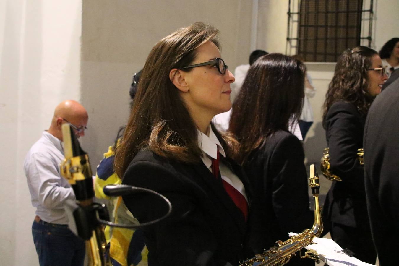 Jerez de los Caballeros vivió, ayer, sus primeros pálpitos de alegría y emoción al paso de 'La Borriquita' y 'Nuestra Señora del Rosario'. La Cofradía de 'Santo Domingo de Guzmán y Nuestra Señora del Rosario' fue la encargada de abrir los desfiles procesionales de la Semana de Pasión jerezana, convirtiéndose, así, en la primera cofradía en aunar fervor y devoción por las calles del municipio.