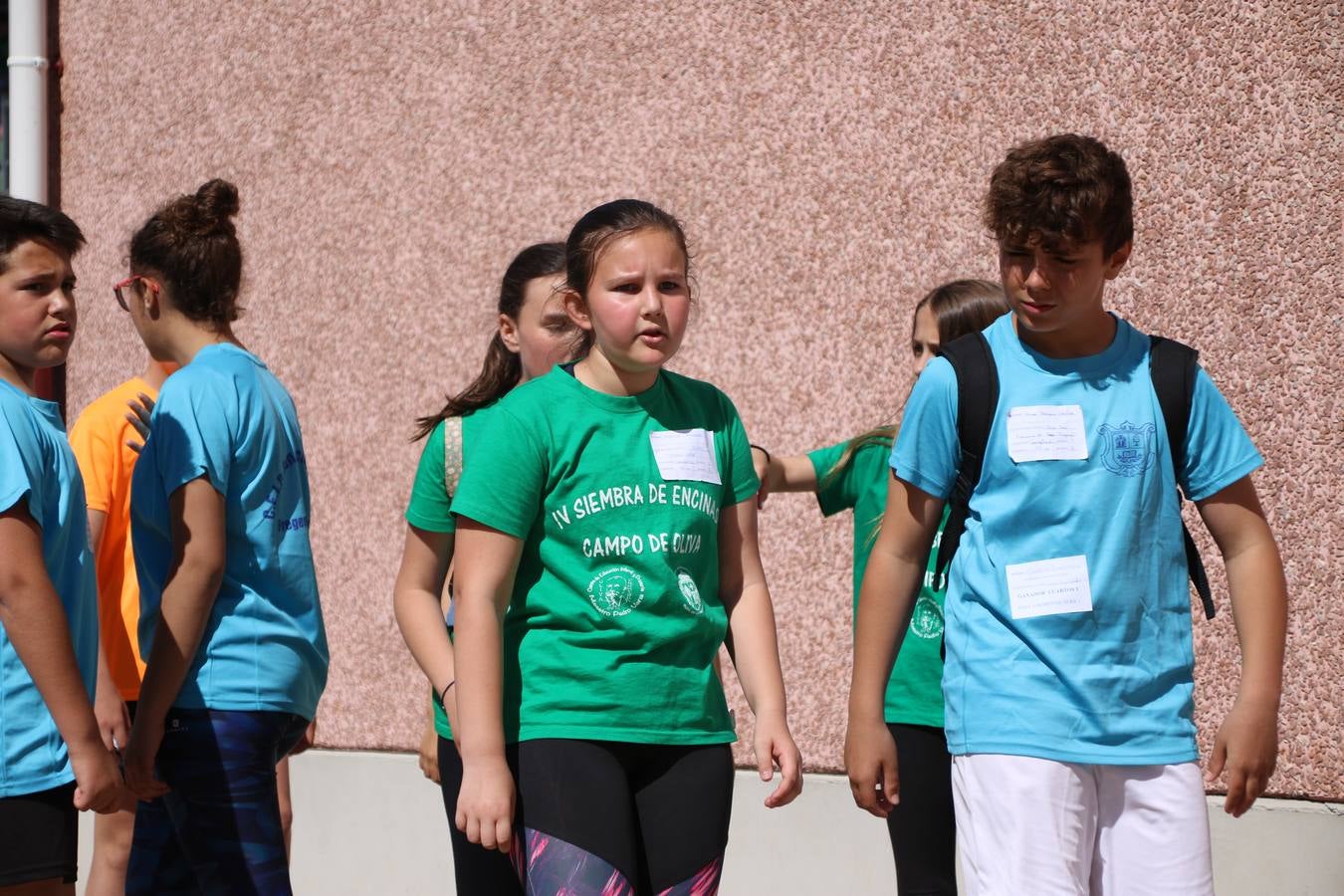 La Ciudad Deportiva 'Manuel Calzado' ha acogido, esta mañana, la celebración de la IV Convivencia Deportiva de Primaria, organizada por el Centro de Profesores y Recursos de esta ciudad con el apoyo del Ayuntamiento de Jerez, la Junta de Extremadura, la Diputación de Badajoz y la Fundación 'Alfonso Gallardo'. Más de 750 escolares de 15 colegios han disfrutado de esta experiencia deportiva con pruebas de atletismo, lanzamiento de peso, salto de altura, salto de longitud y lanzamiento de jabalina.