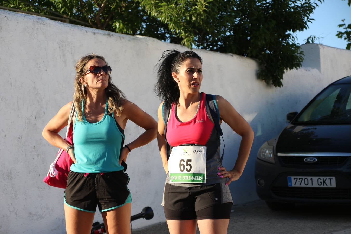 La Bazana acogió, ayer, la tercera edición de la carrera popular Juan José Galván Méndez 'Juanito'. Antonio Grillo Sánchez y María Dolores Pons Díaz fueron los vencedores de la prueba absoluta. La cita consiguió recaudar 405 euros que se destinarán, nuevamente, a la Asociación 'Todos contra la Histiocitosis'.