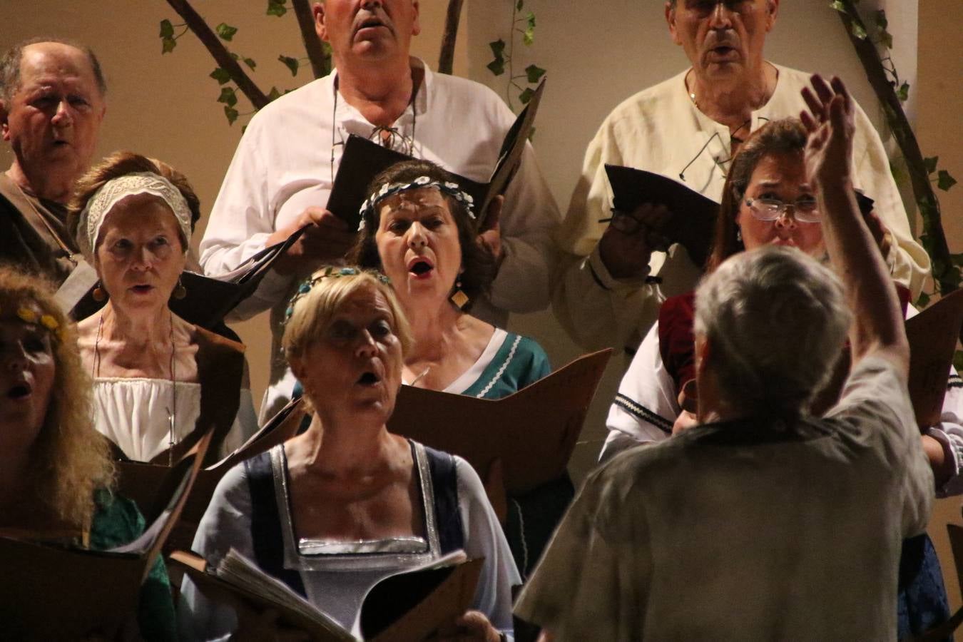Fotos: La Coral jerezana sorprende, una vez más, con su tradicional &#039;Concierto Medieval&#039;