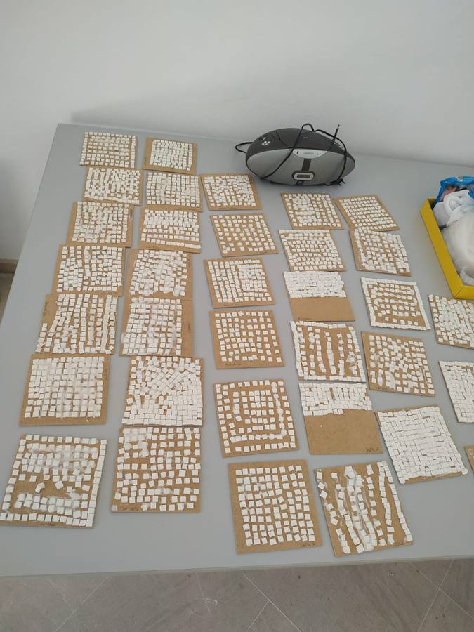 Jerez de los Caballeros ha acogido, esta mañana, la primera jornada del V Campamento turístico, organizado por el Ayuntamiento a través de la Concejalía de Turismo y la Oficina Municipal de Turismo con la implicación del Instituto de Estudios del Antiguo Egipto y el patrocinio de la Fundación 'Alfonso Gallardo'.35 niños y niñas, con edades comprendidas entre los 6 y 10 años, han participado en esta actividad que ha centrado su desarrollo en el conocimiento del patrimonio arqueológico del municipio.