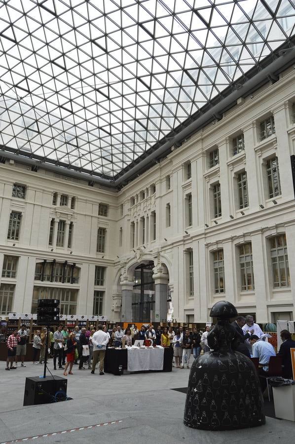 El pastelero villanovense Juan Antonio Parejo y el cocinero jerezano Tomás Carbonero han regresado «con muy buenas sensaciones y mejores expectativas» de la segunda edición del Salón Internacional del Chocolate de Madrid, celebrado el pasado fin de semana en el Palacio de Cibeles de la capital madrileña.