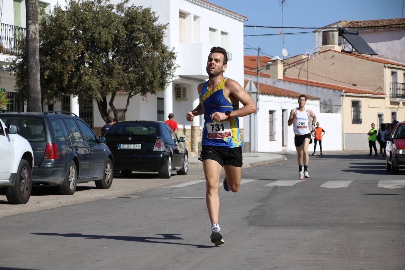 Valuengo continúa apostando por el deporte y la investigación de la Histiocitosis con la tercera edición del 'Cross Popular Valuengo', organizada por la Comisión de Festejos de la citada pedanía en colaboración con la Concejalía de Juventud y Deportes del Ayuntamiento de Jerez de los Caballeros y el Programa de Dinamización Deportiva de la Mancomunidad Sierra Suroeste. La citada prueba deportiva se ha celebrado esta mañana y ha contado con más de 140 participantes, entre todas las categorías.Celso Graciano y Estefanía Carretero se han convertido en los vencedores de la prueba general, y José Joaquín García y Rosa González han ocupado los primeros puestos locales.