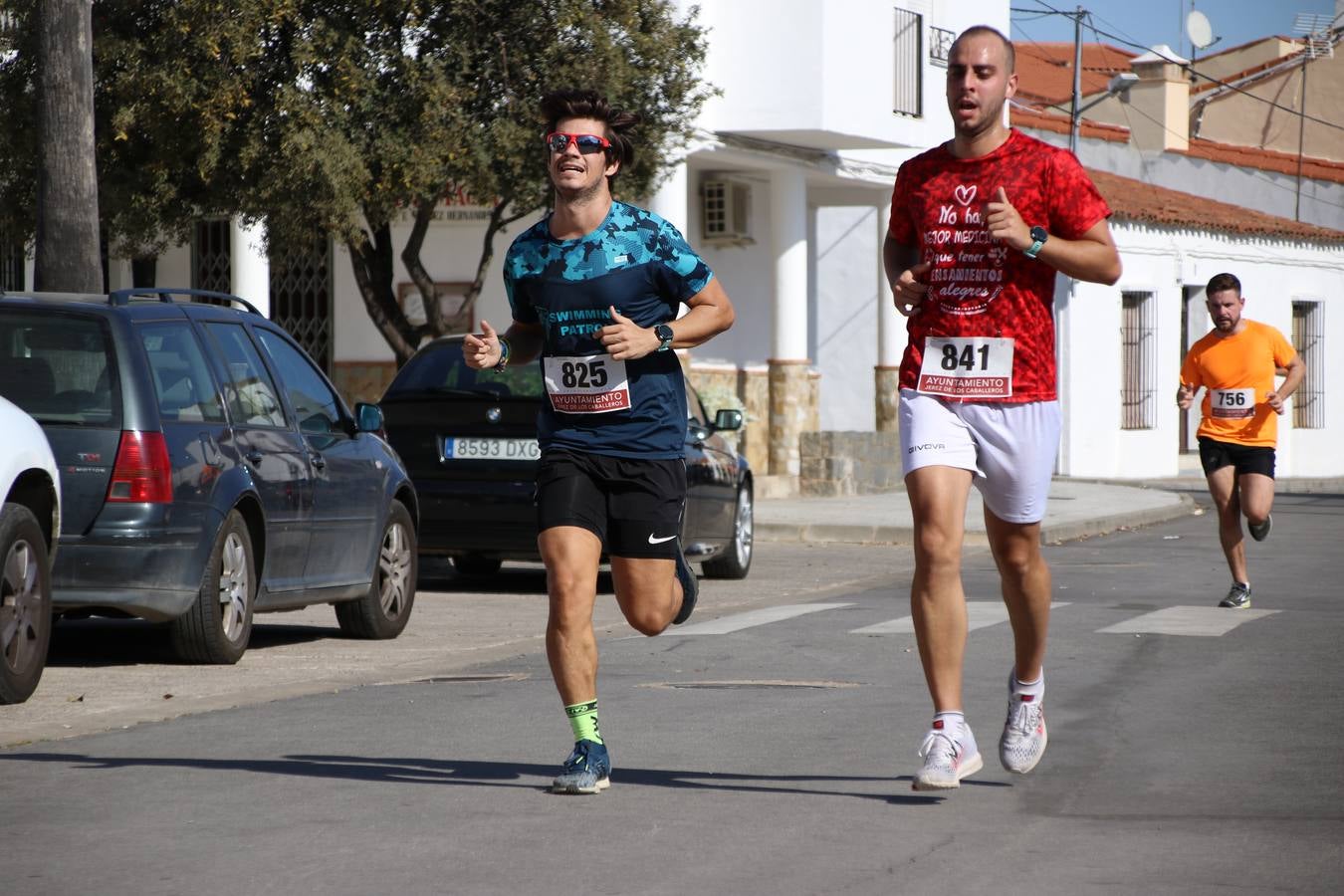 Valuengo continúa apostando por el deporte y la investigación de la Histiocitosis con la tercera edición del 'Cross Popular Valuengo', organizada por la Comisión de Festejos de la citada pedanía en colaboración con la Concejalía de Juventud y Deportes del Ayuntamiento de Jerez de los Caballeros y el Programa de Dinamización Deportiva de la Mancomunidad Sierra Suroeste. La citada prueba deportiva se ha celebrado esta mañana y ha contado con más de 140 participantes, entre todas las categorías.Celso Graciano y Estefanía Carretero se han convertido en los vencedores de la prueba general, y José Joaquín García y Rosa González han ocupado los primeros puestos locales.