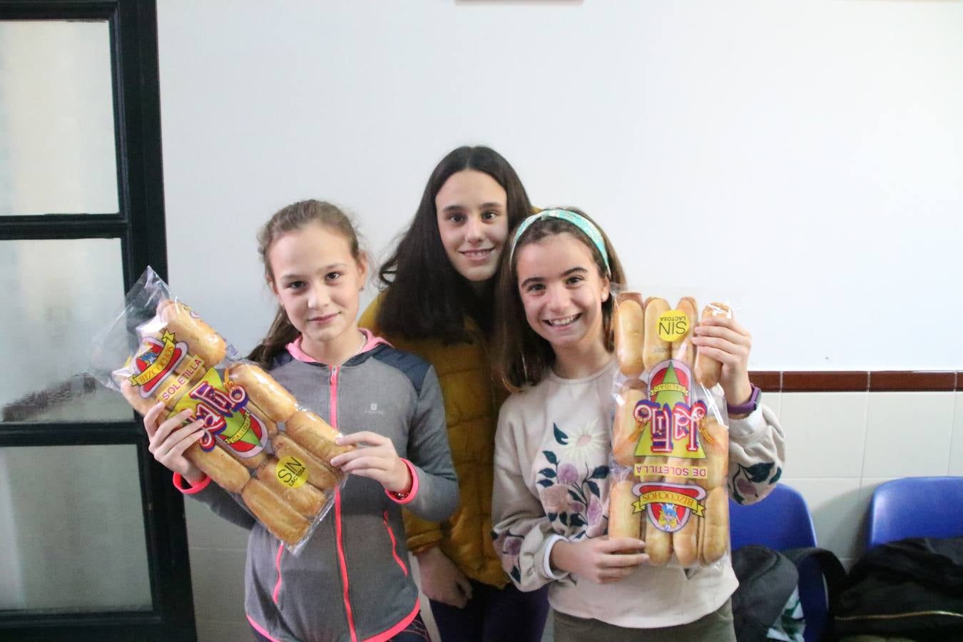 Fotos: Cáritas Parroquial celebra la tercera edición de su 'Tapa Solidaria'